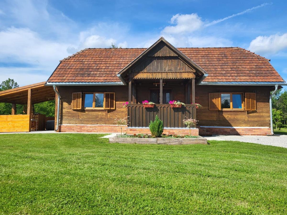 Villa Kuca Za Odmor Jopi I Mare à Topusko Extérieur photo
