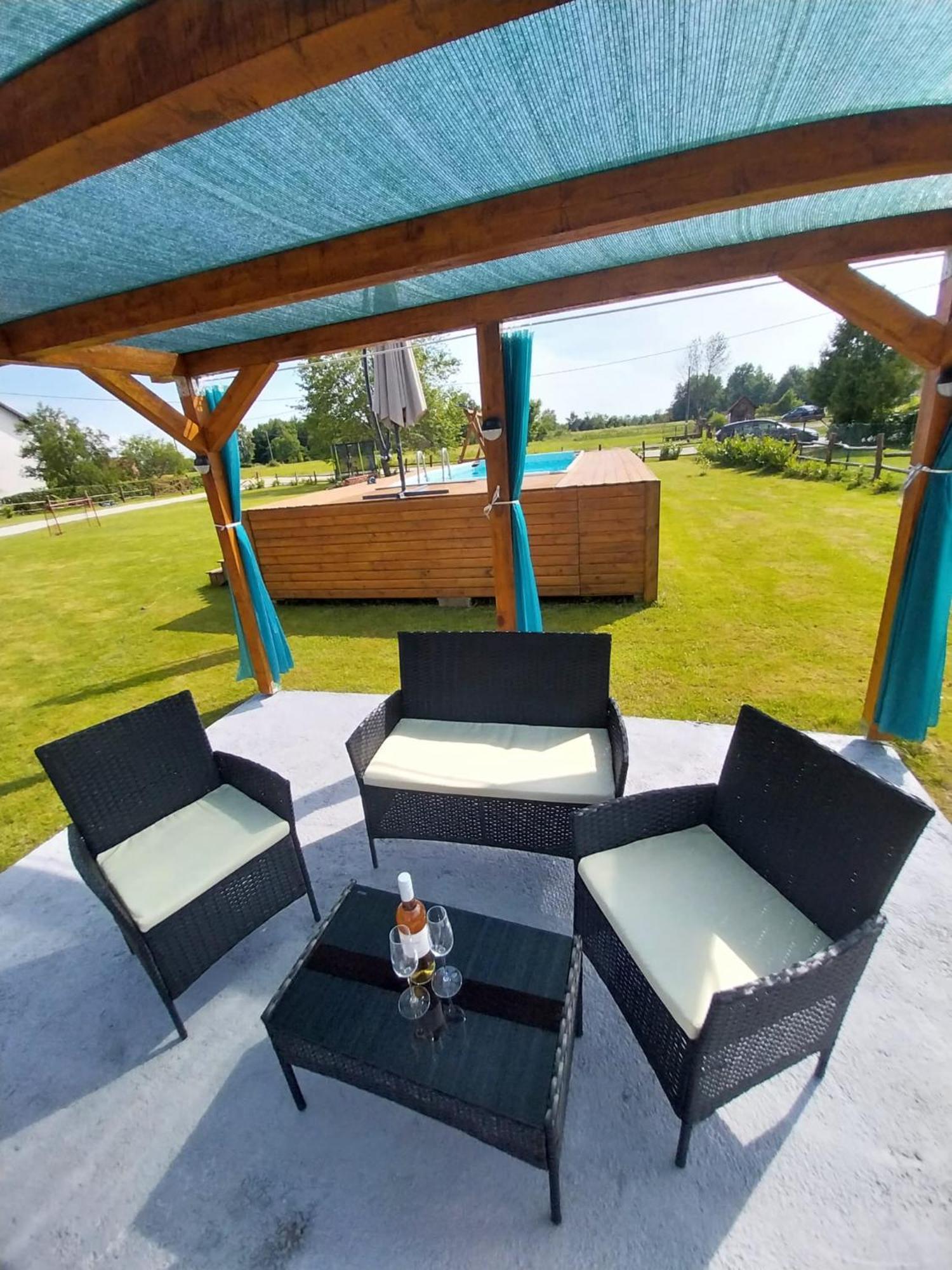 Villa Kuca Za Odmor Jopi I Mare à Topusko Extérieur photo