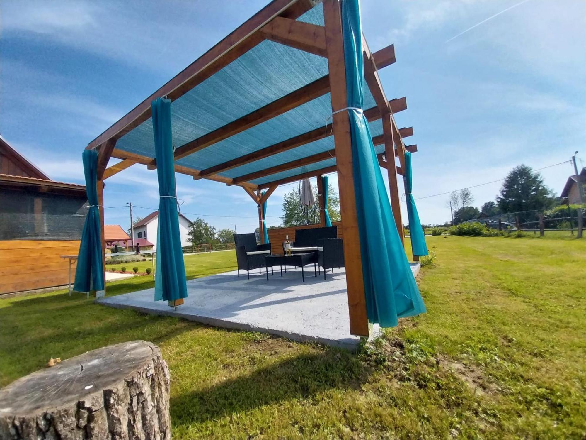 Villa Kuca Za Odmor Jopi I Mare à Topusko Extérieur photo