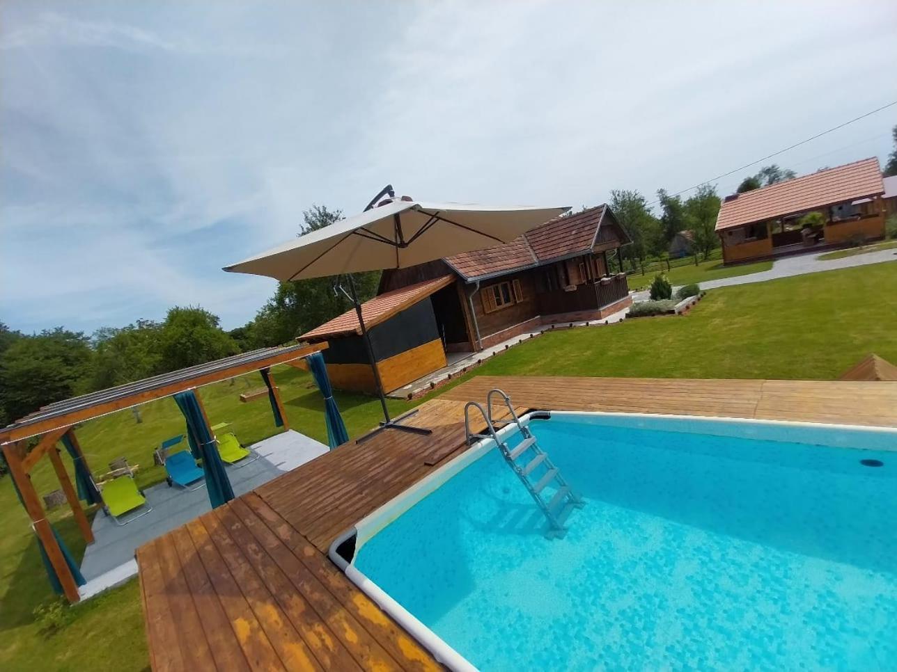 Villa Kuca Za Odmor Jopi I Mare à Topusko Extérieur photo