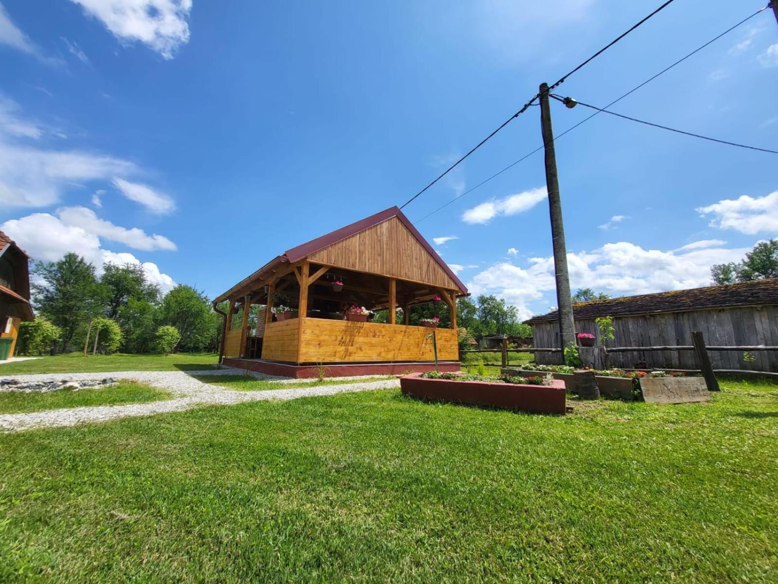 Villa Kuca Za Odmor Jopi I Mare à Topusko Extérieur photo